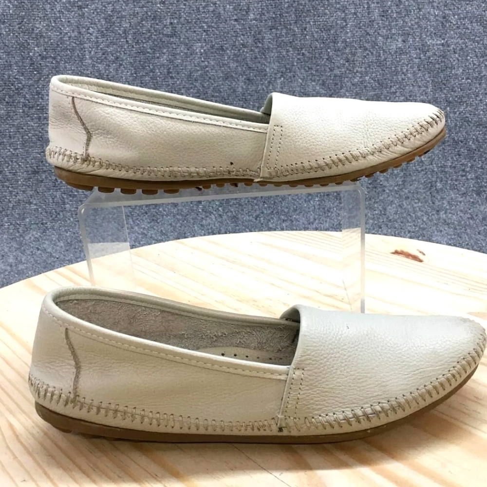 Minnetonka Shoofly Slip On Moccsins Flats White Leather Women's Size 8🌴✌️